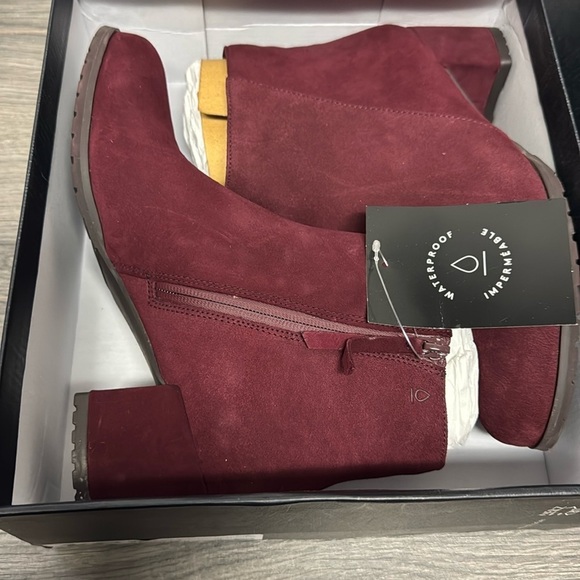 Naturalizer Bay Waterproof Bootie in Cabernet Sauvignon Suede - Picture 2 of 10